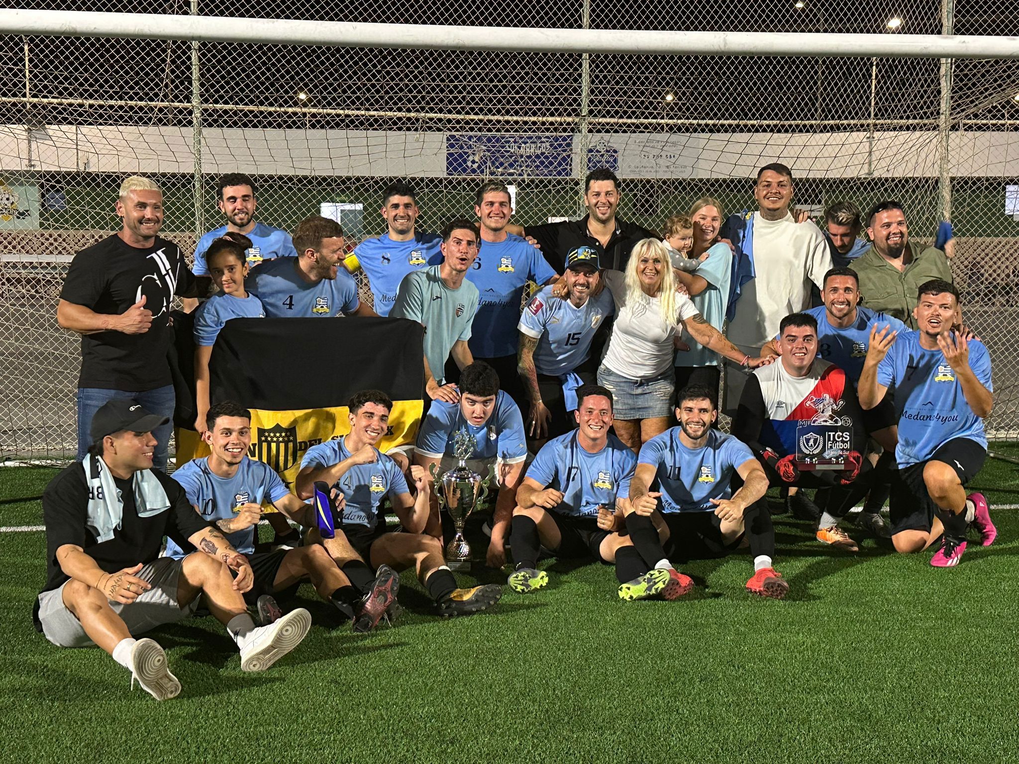 LA CELESTE FC., CAMPEÓN DE LA FASE PLATA SUPER LIGA BENITO FUMERO DE FUTBOL 7
