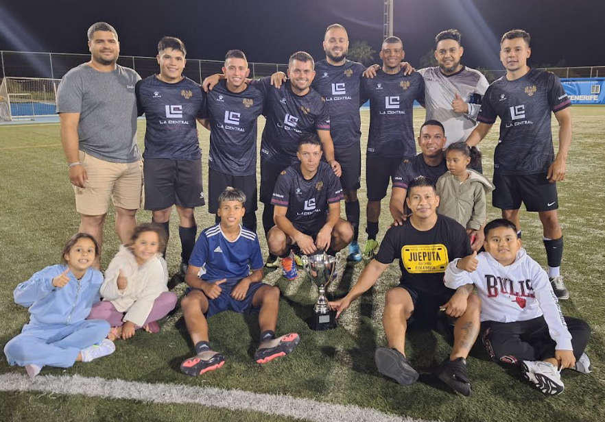 CALI VIEJO CF., CAMPEON DE LA FASE PLATA DE FUTBOL 7 - BENITO FUMERO GONZALEZ