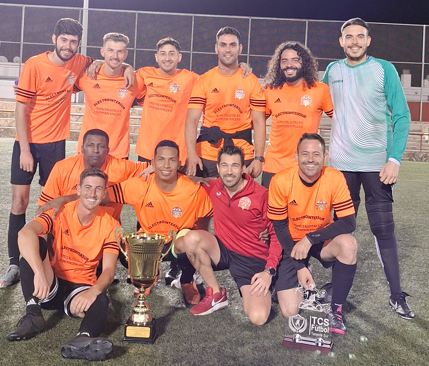 AMIGOS DEL SUR, CAMPEÓN DE LA SUPER COPA DE FUTBOL 7