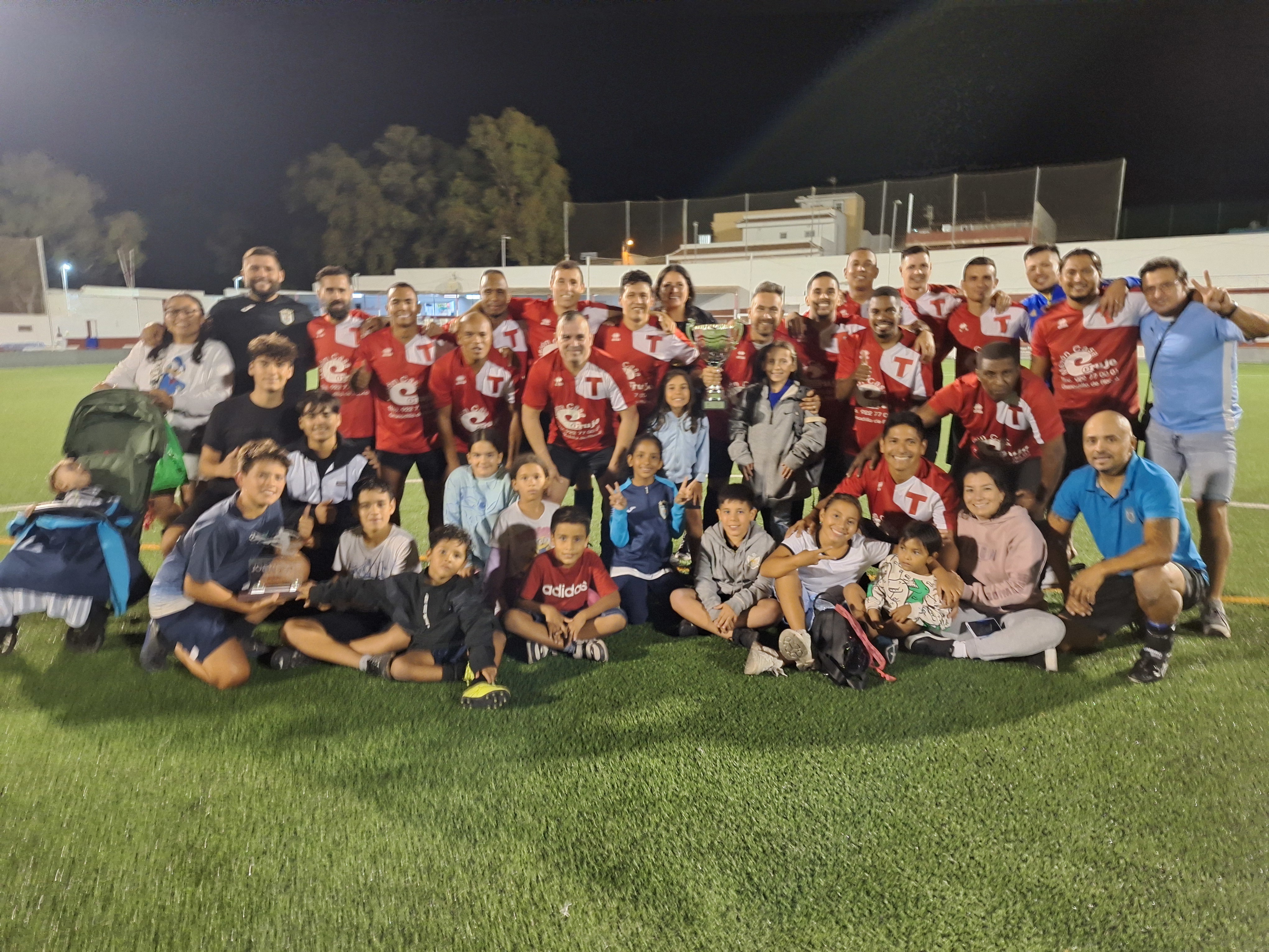 ATL. URUGUAY ROMPETECHOS, CAMPEÓN DEL MEMORIAL DOMINGO PADRON FASE PLATA DE FUTBOL 11
